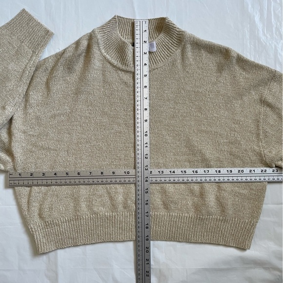 🌟 Divided  by H&M Beige Knit Women's Sweater - Size Medium 🌟 - Picture 8 of 10
